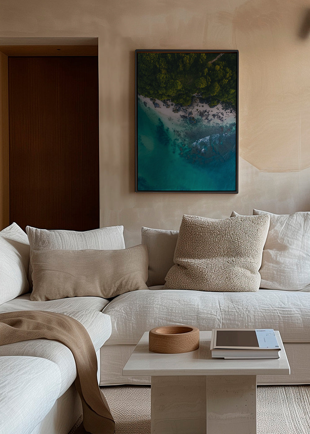 Art de paysage aérien sur côte rocheuse