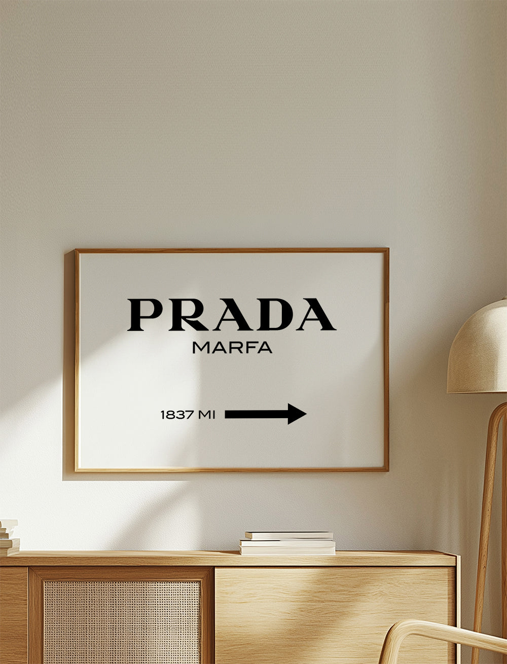 Reisposter met Prada Marfa typografie