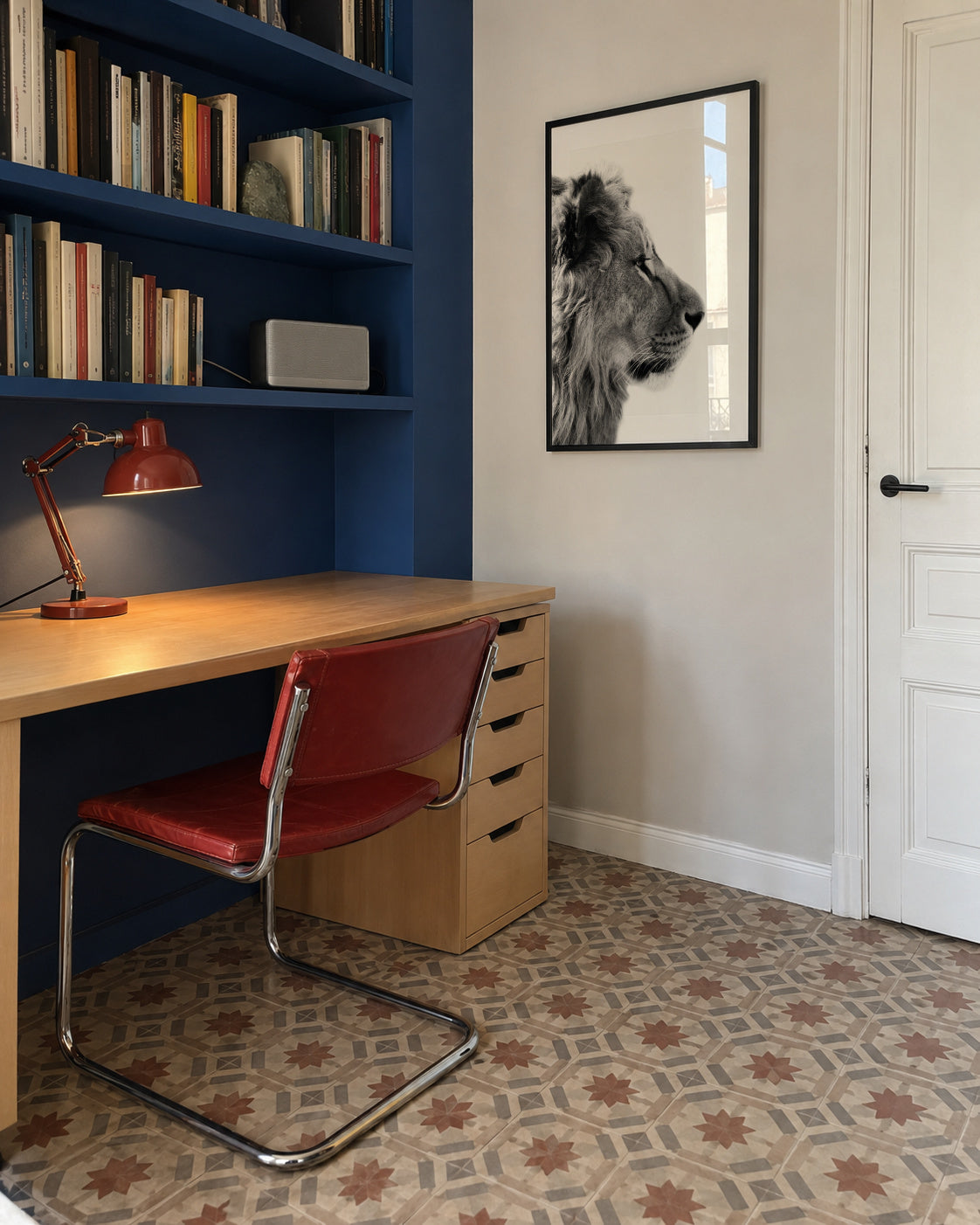 Lion - Framed poster in an interior
