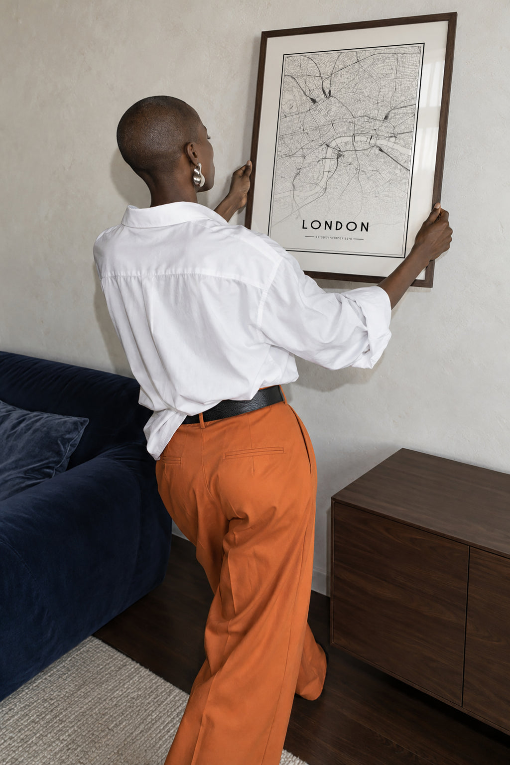London map - Framed poster in an interior
