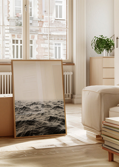 Zwart-wit zee: bewegende golven