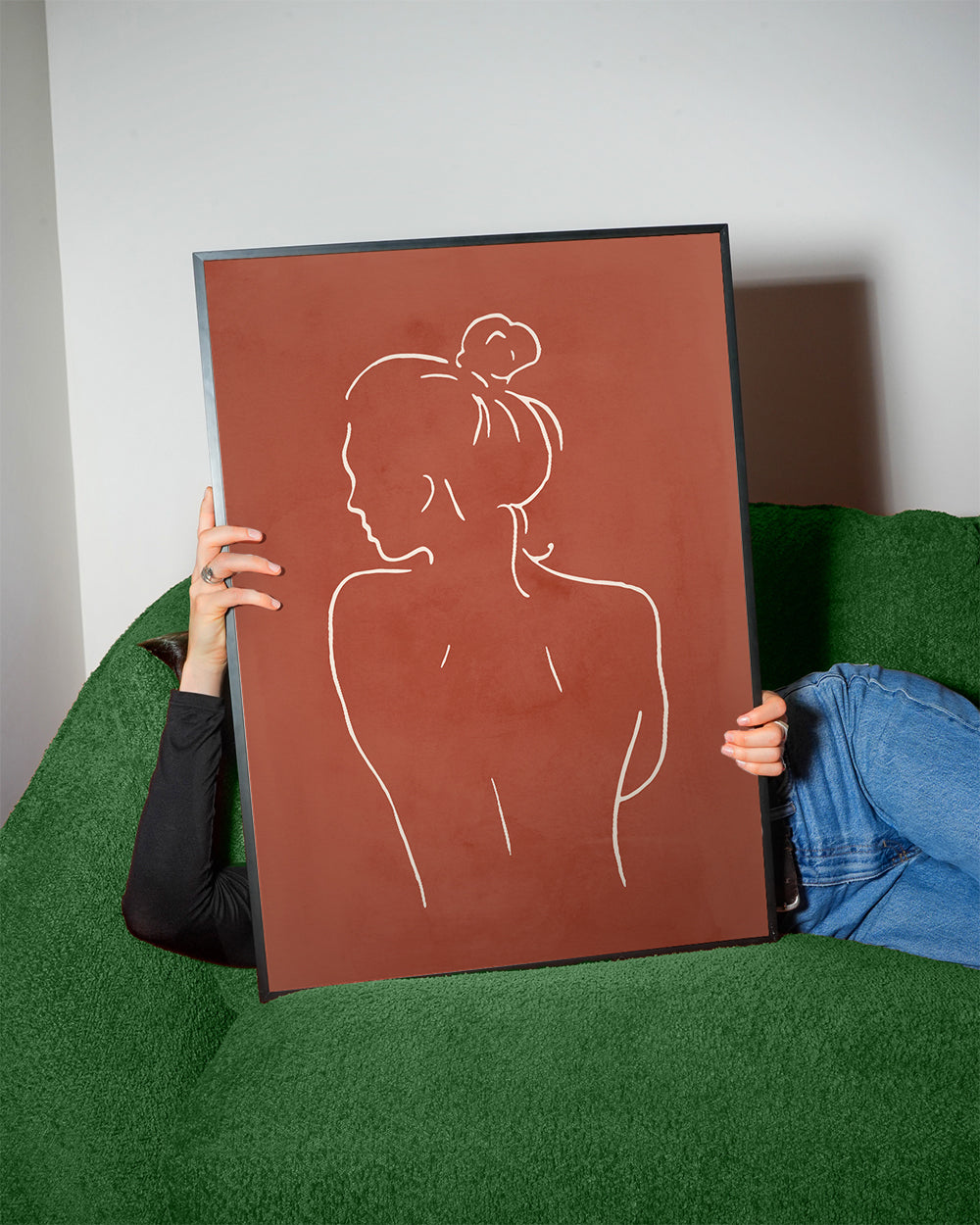 Lijnillustratie vrouwentorso sienna