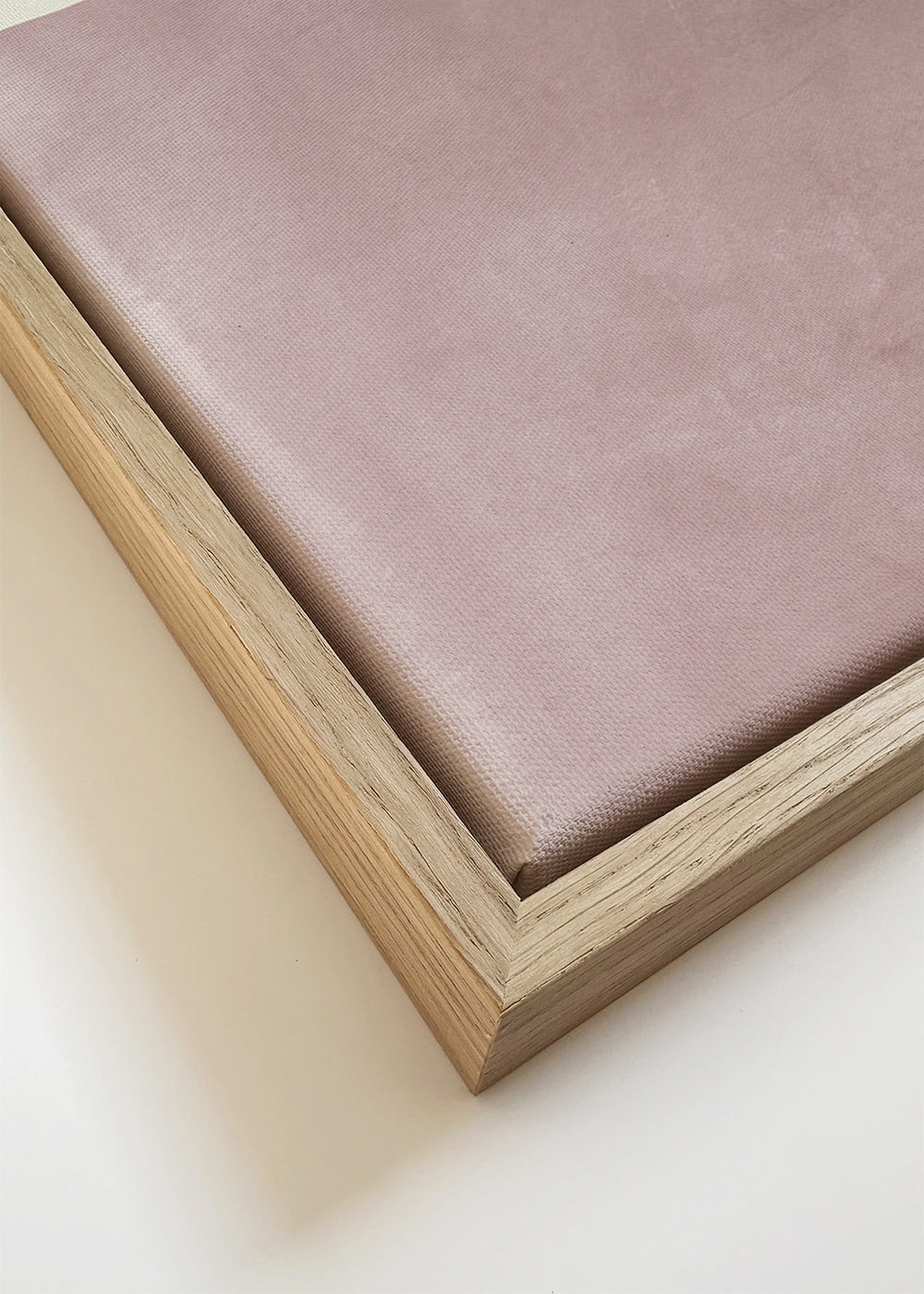 Abstracte kunst in pastelroze en zachtgrijs