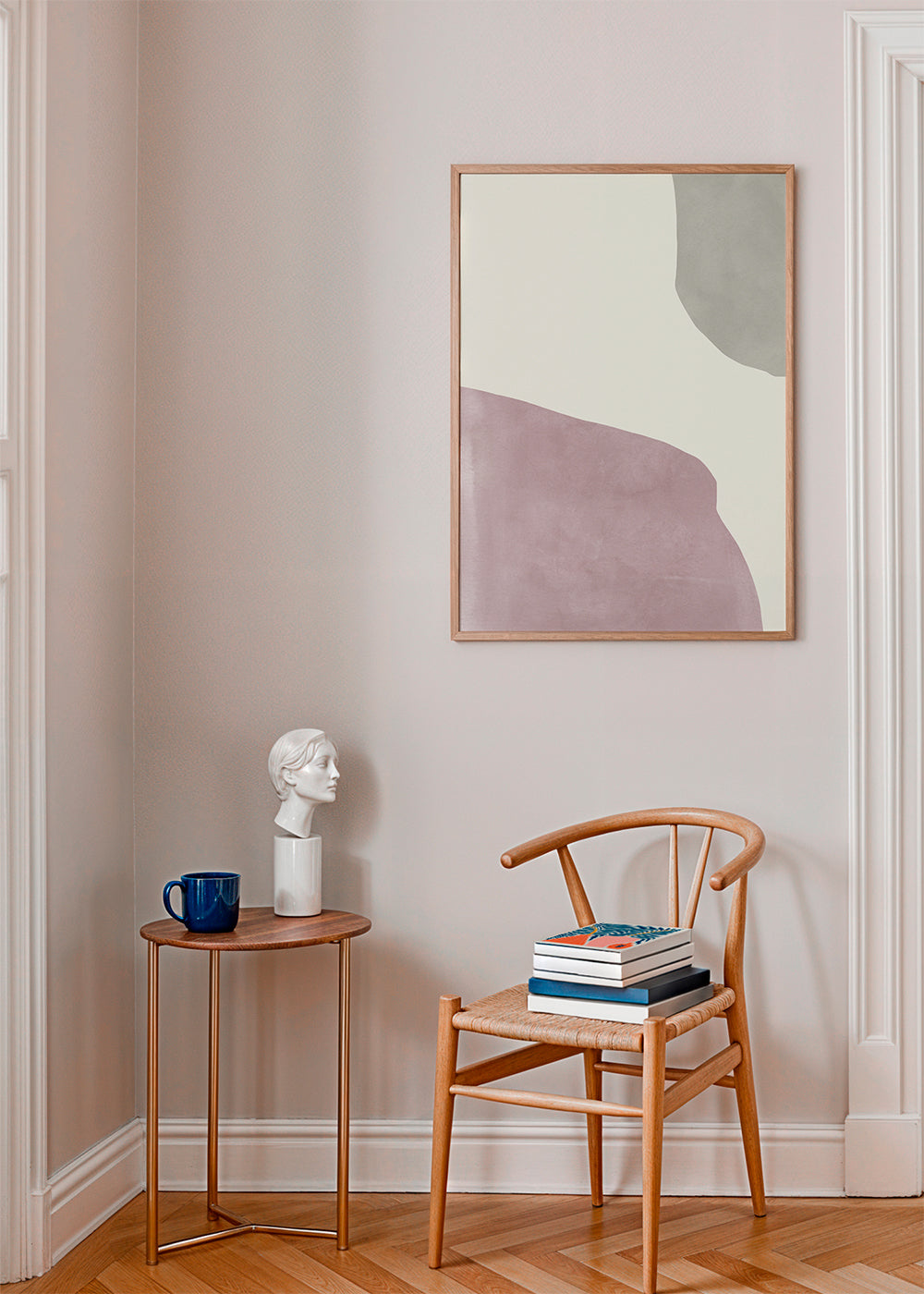 Abstracte kunst in pastelroze en zachtgrijs