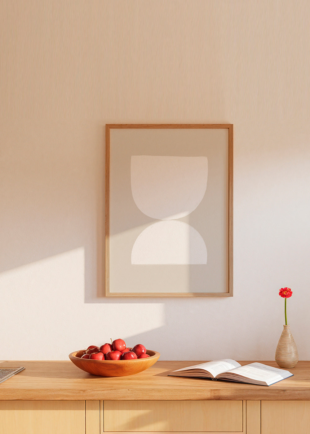 Minimalistische poster twee witte vormen op beige
