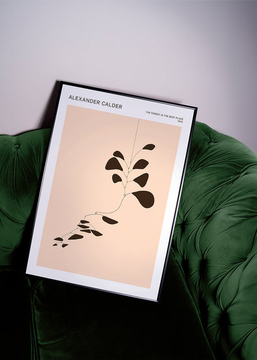 Botanische print Calder-mobile met zwarte bladeren