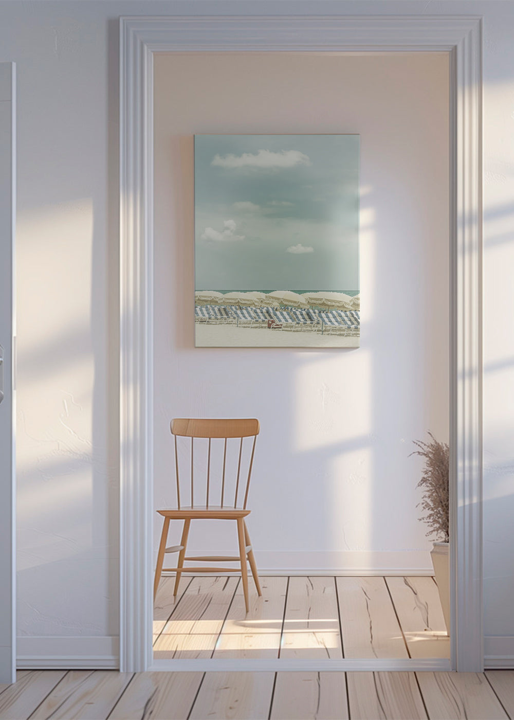 Vintage poster strand met parasols en ligstoelen