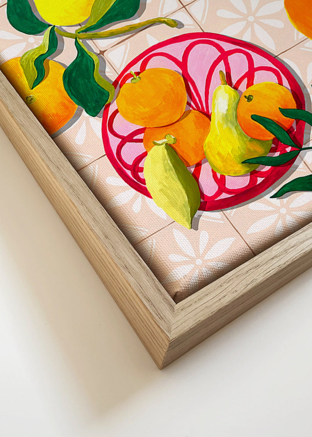 Küchenkunst mit Früchten und Keramik