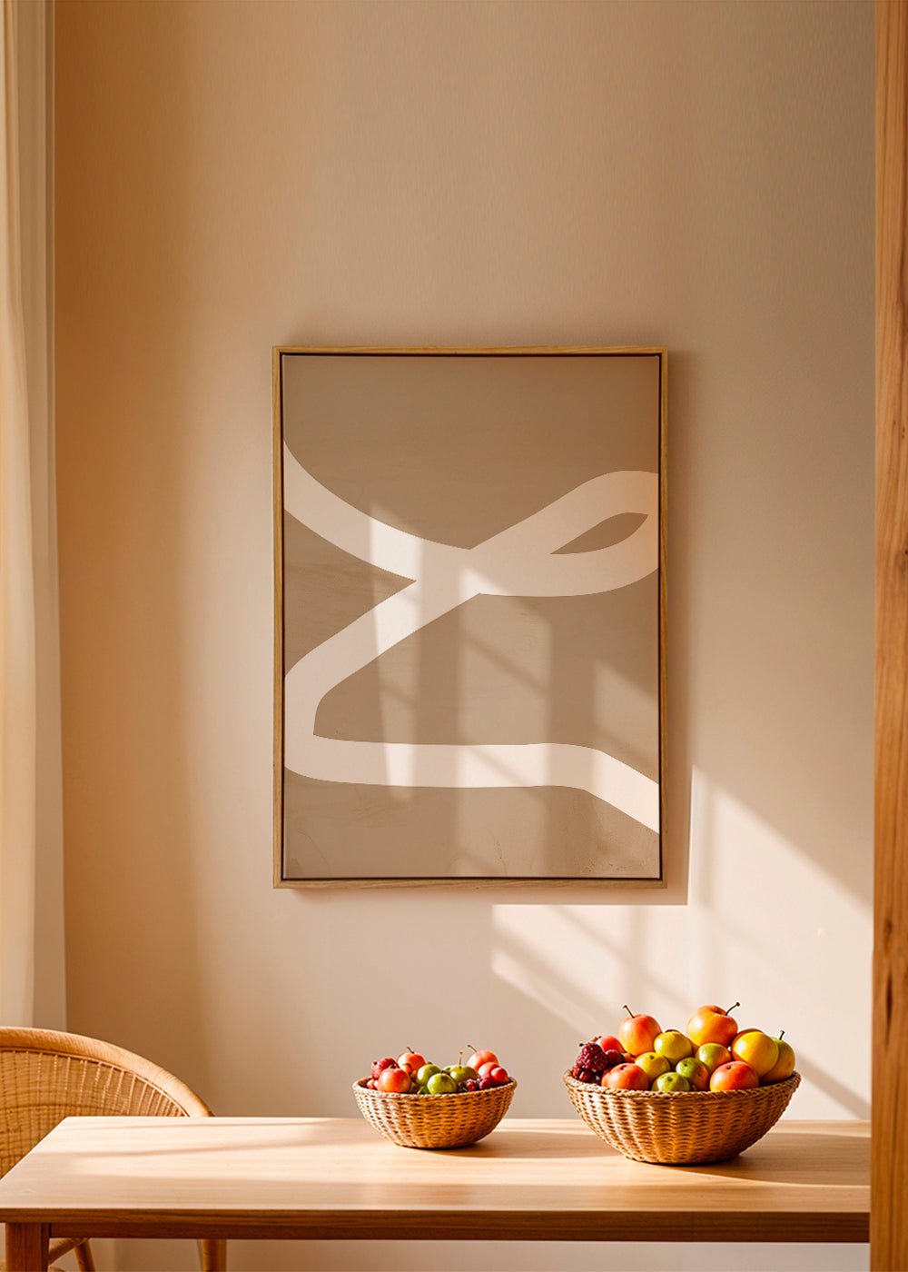 Minimalistisch kunstwerk witte streep op beige