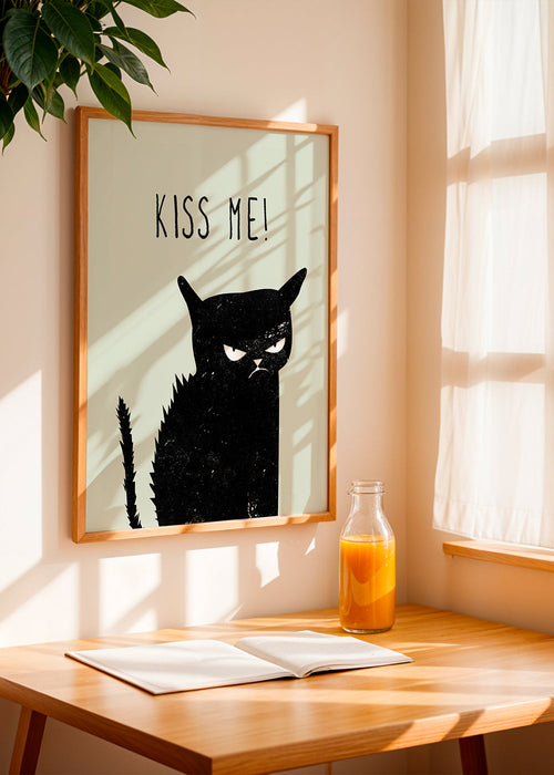 Kattenillustratie met tekst 'Kiss Me'