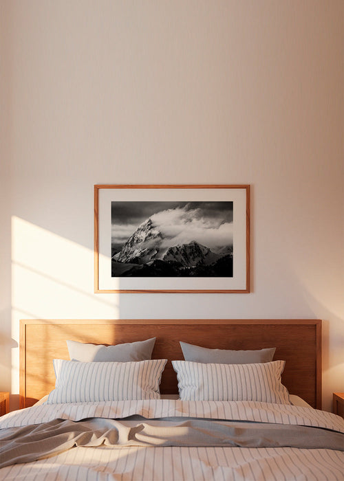 Berglandschap print met dramatische wolkenband