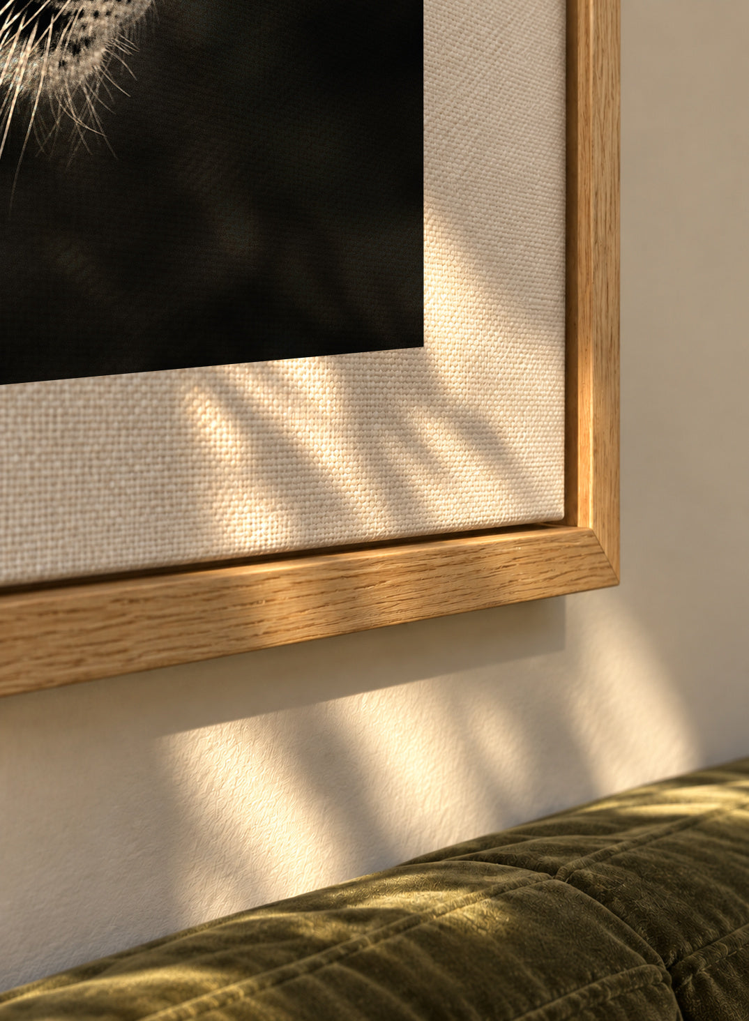 Leopard Close Up - Framed canvas detail