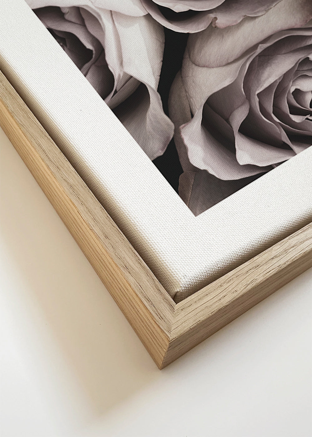 Botanische print bleke rozen close-up