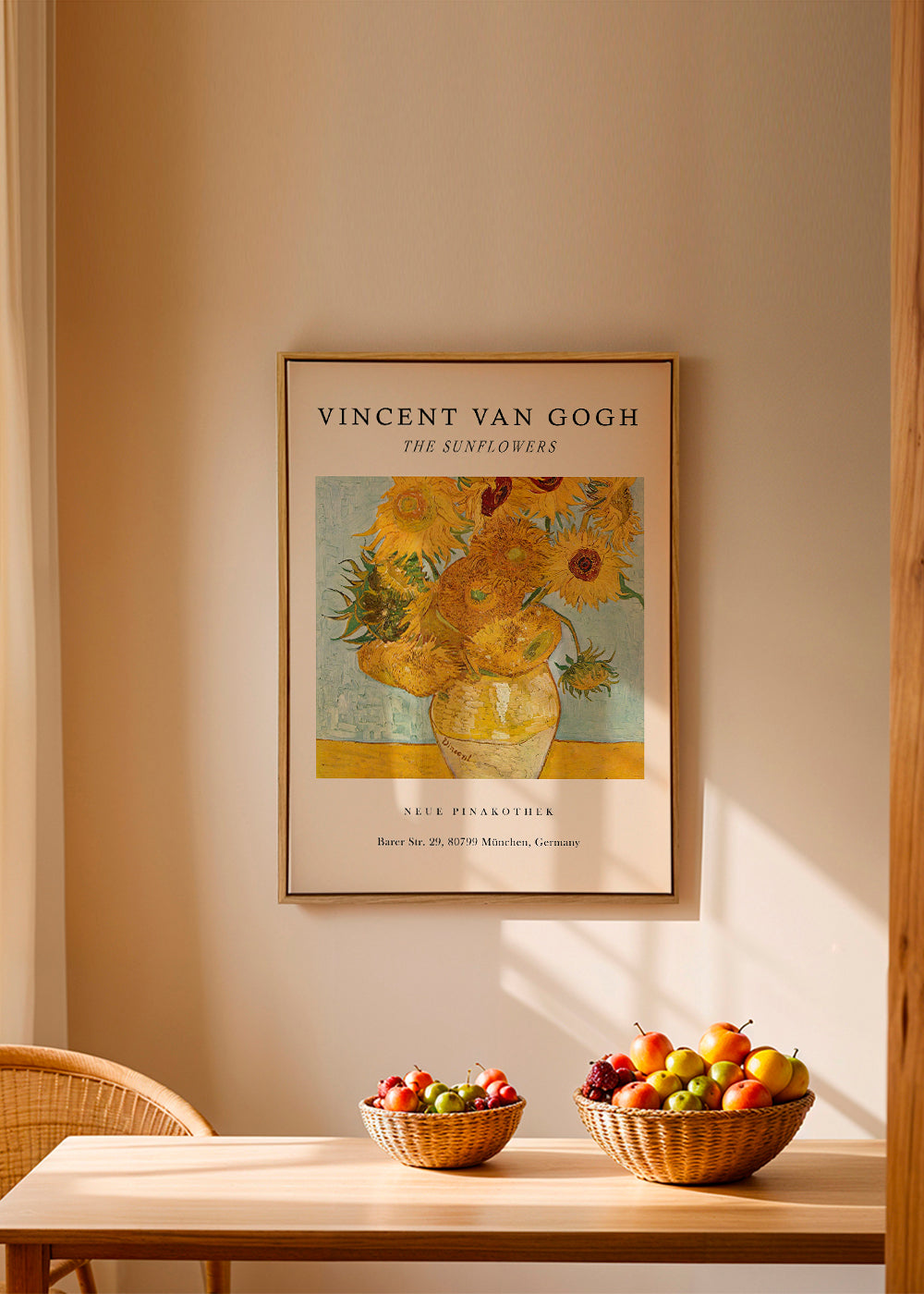 Botanische poster: Zonnebloemen in gele vaas