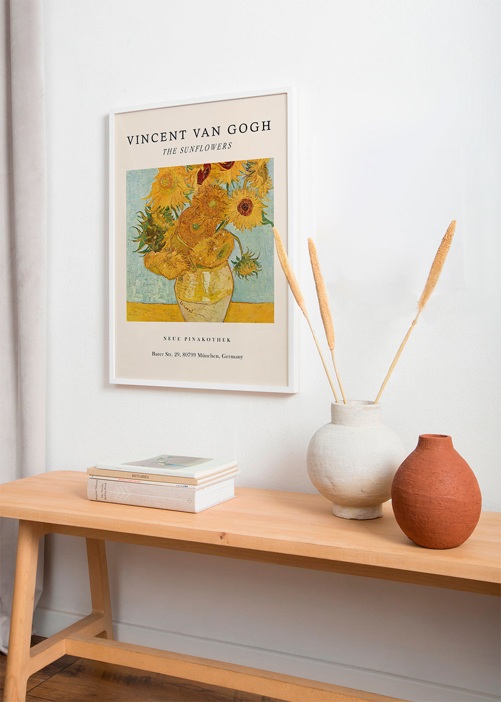 Botanische poster: Zonnebloemen in gele vaas