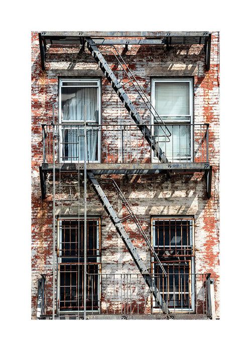 Photographie urbaine: façade avec échelle de secours