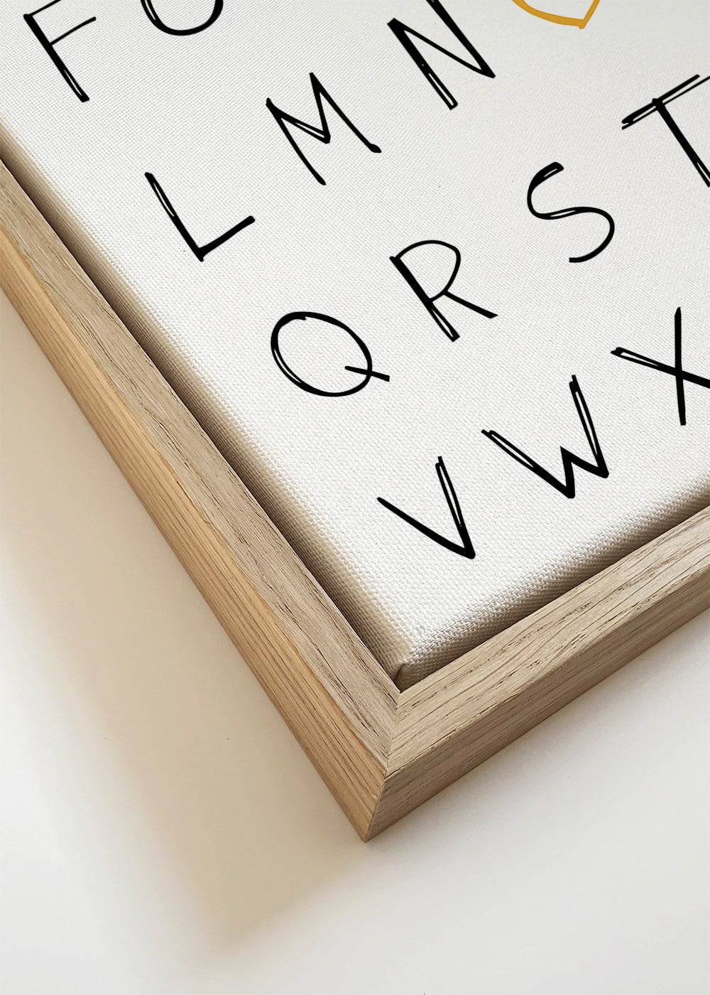 Illustratie handgeschreven alfabet met geel hart