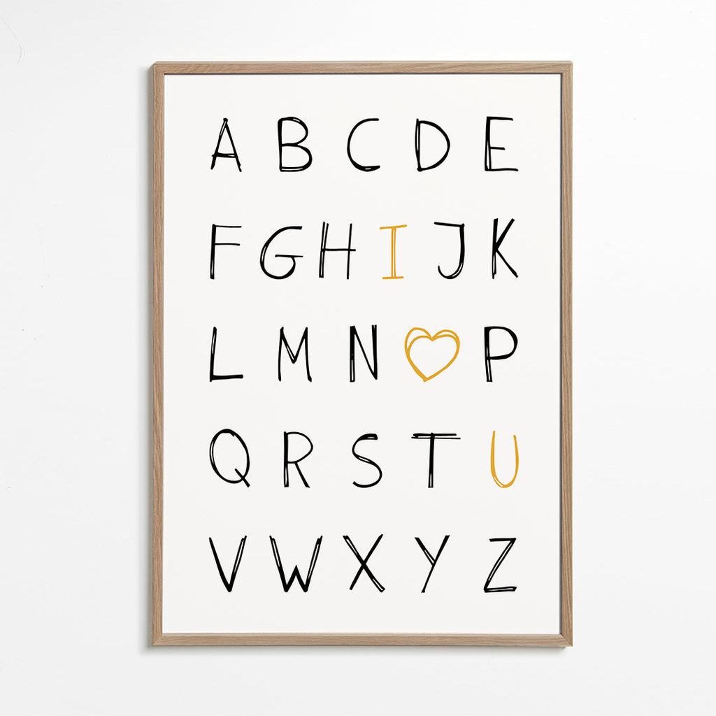 Illustratie handgeschreven alfabet met geel hart