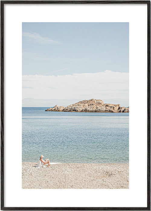 Landschap kunst: serene kust met rotsachtig eiland