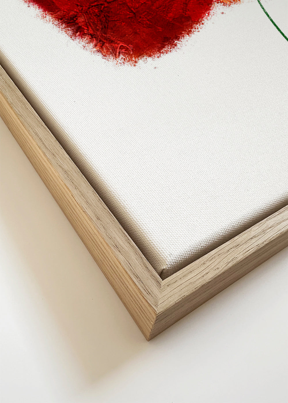 Botanische print met rode textuurbloem