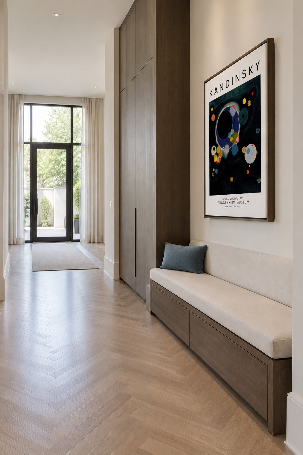 Wassily Kandinsky SEVERAL CIRCLES, 1926 - Framed canvas in an interior