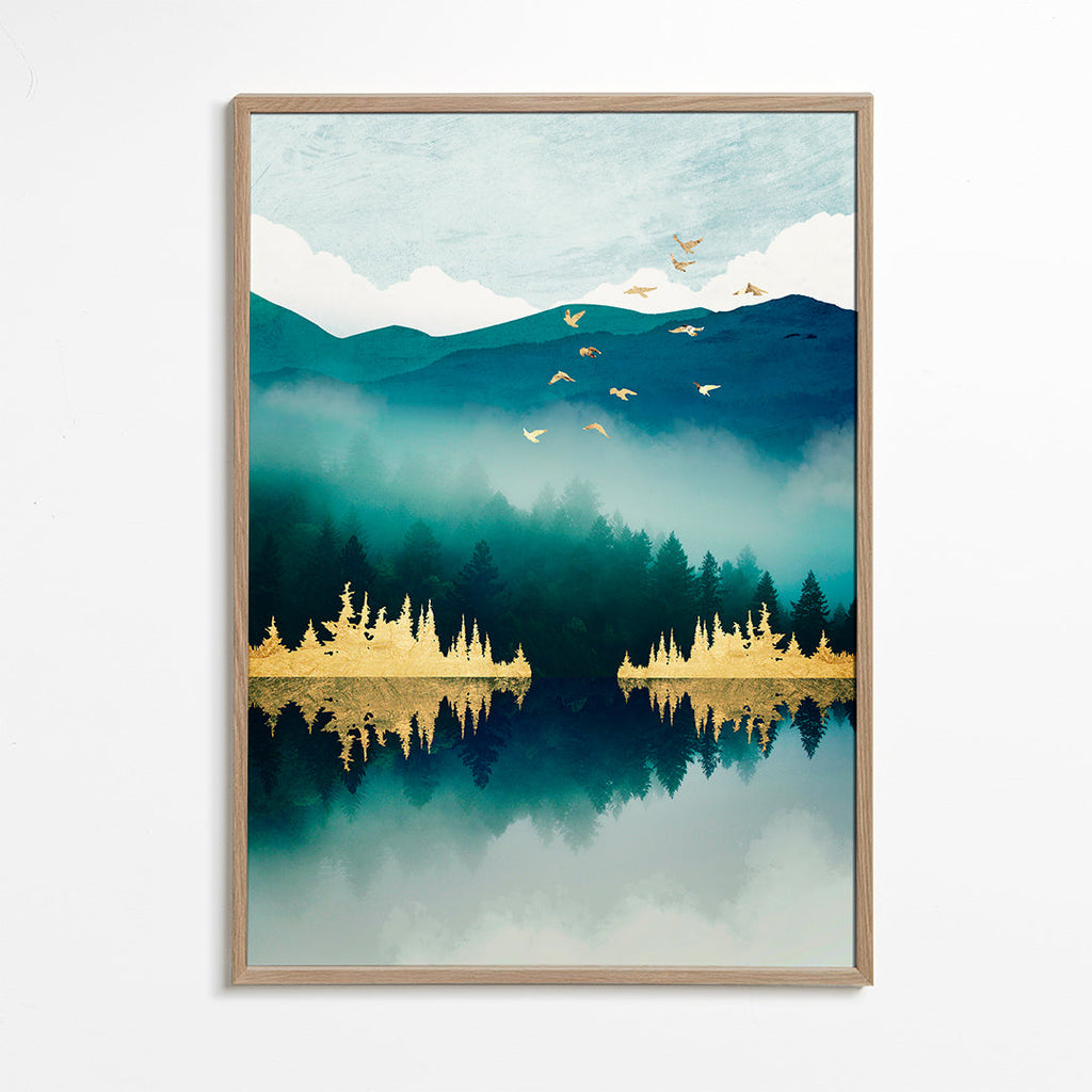 Landschapsschilderij met reflectie en gouden accenten