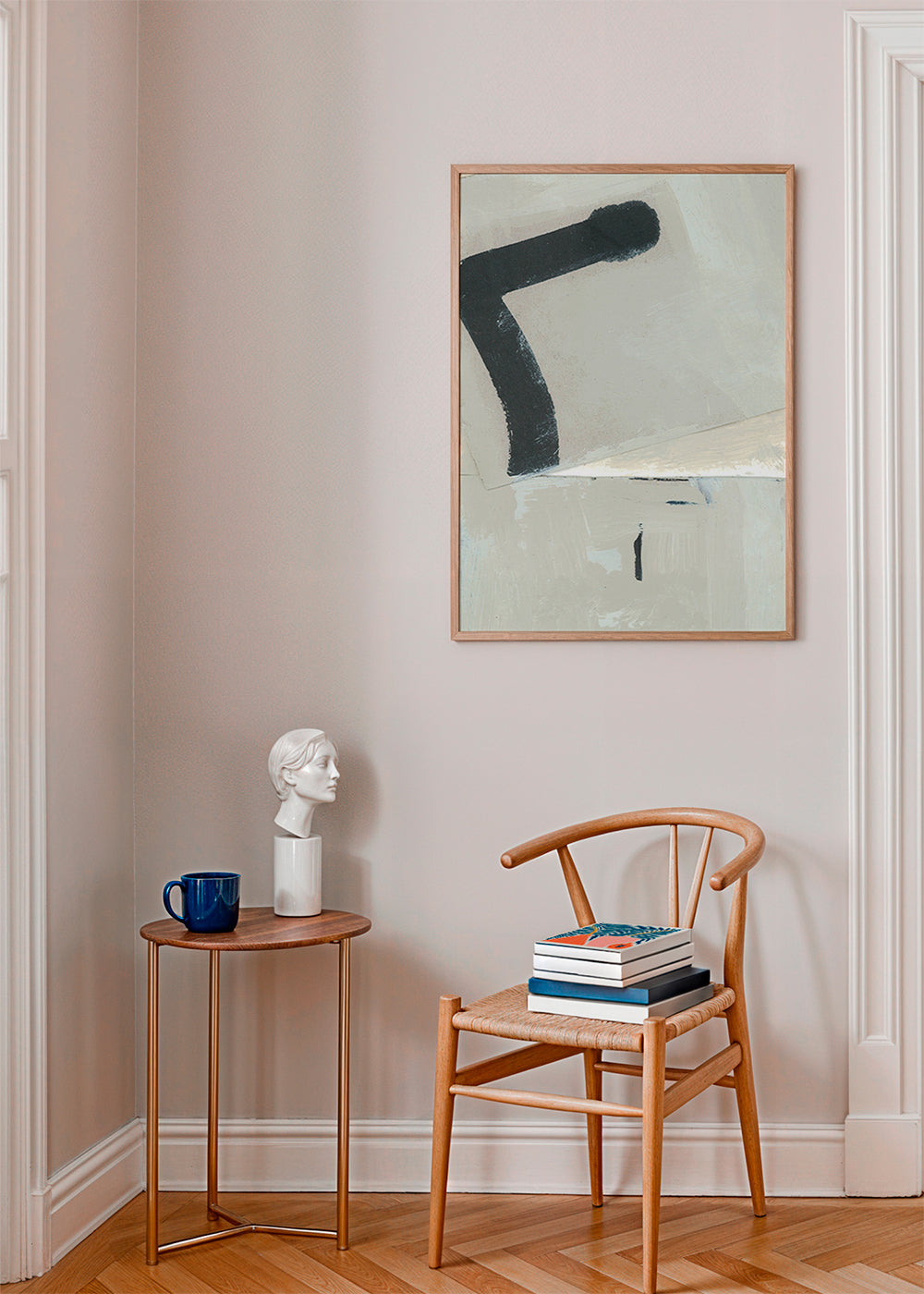 Abstract werk met zwarte streek op beige