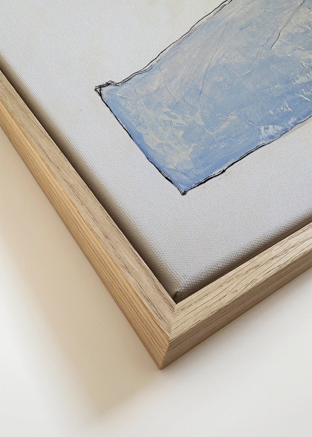 Abstract kunst met blauwe veeg en omtrek