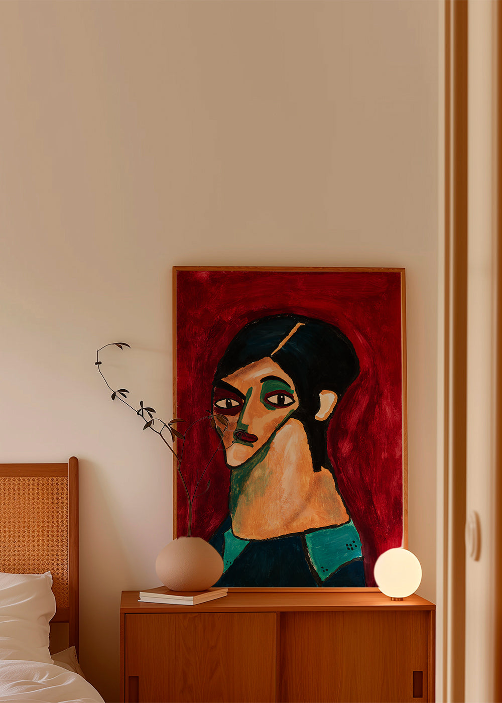 Abstracte kunst: gestileerd portret op dieprood