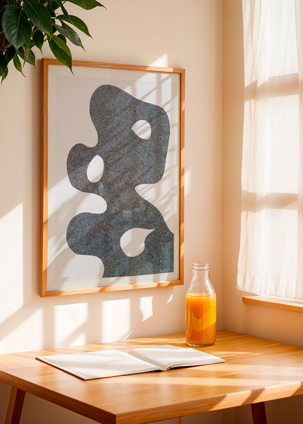 Œuvre abstraite pointillée à grande silhouette – Product1