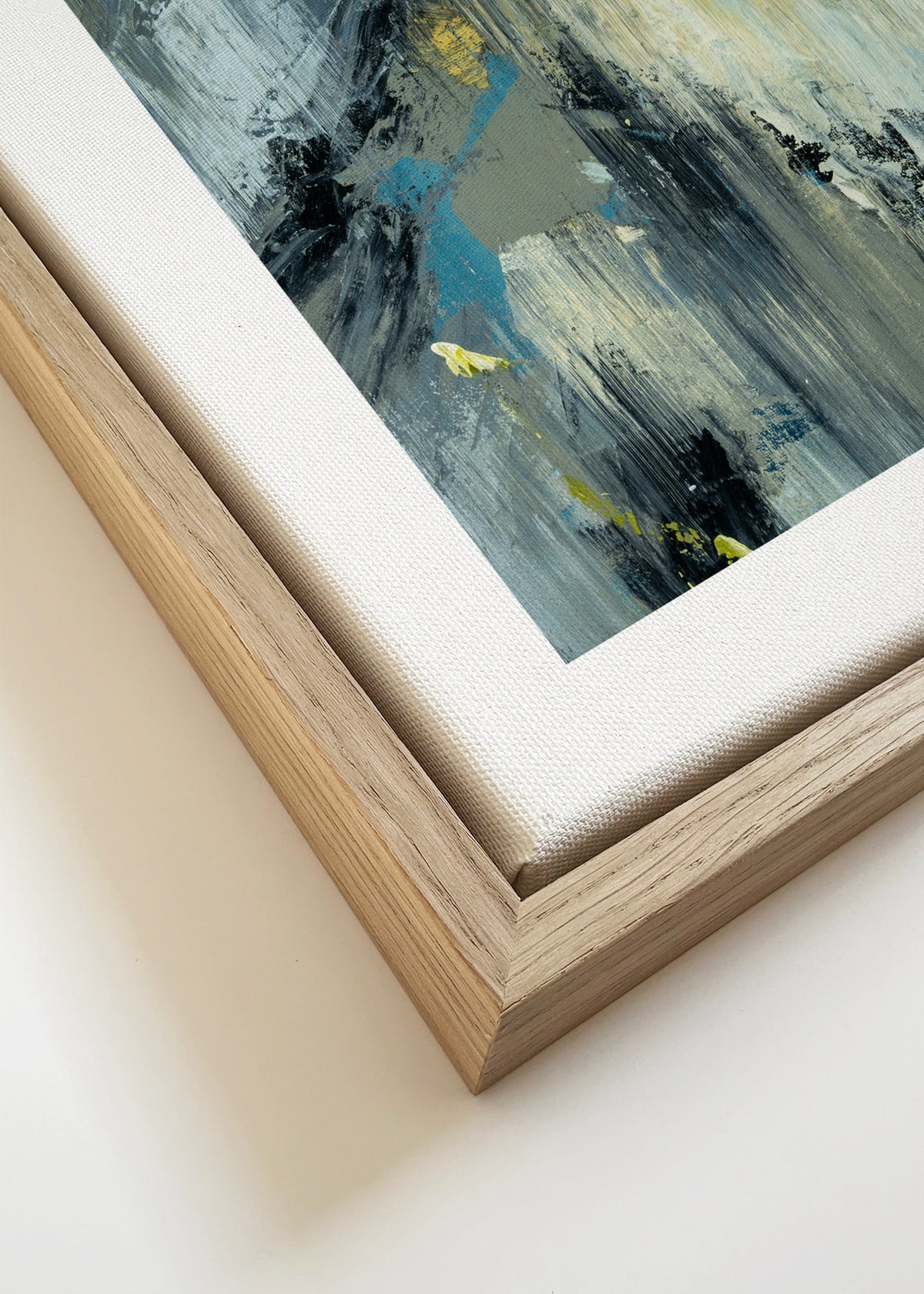 Everest - Framed canvas detail