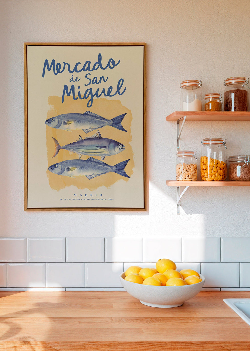 Küchenkunst Mercado de San Miguel mit blauen Fischen