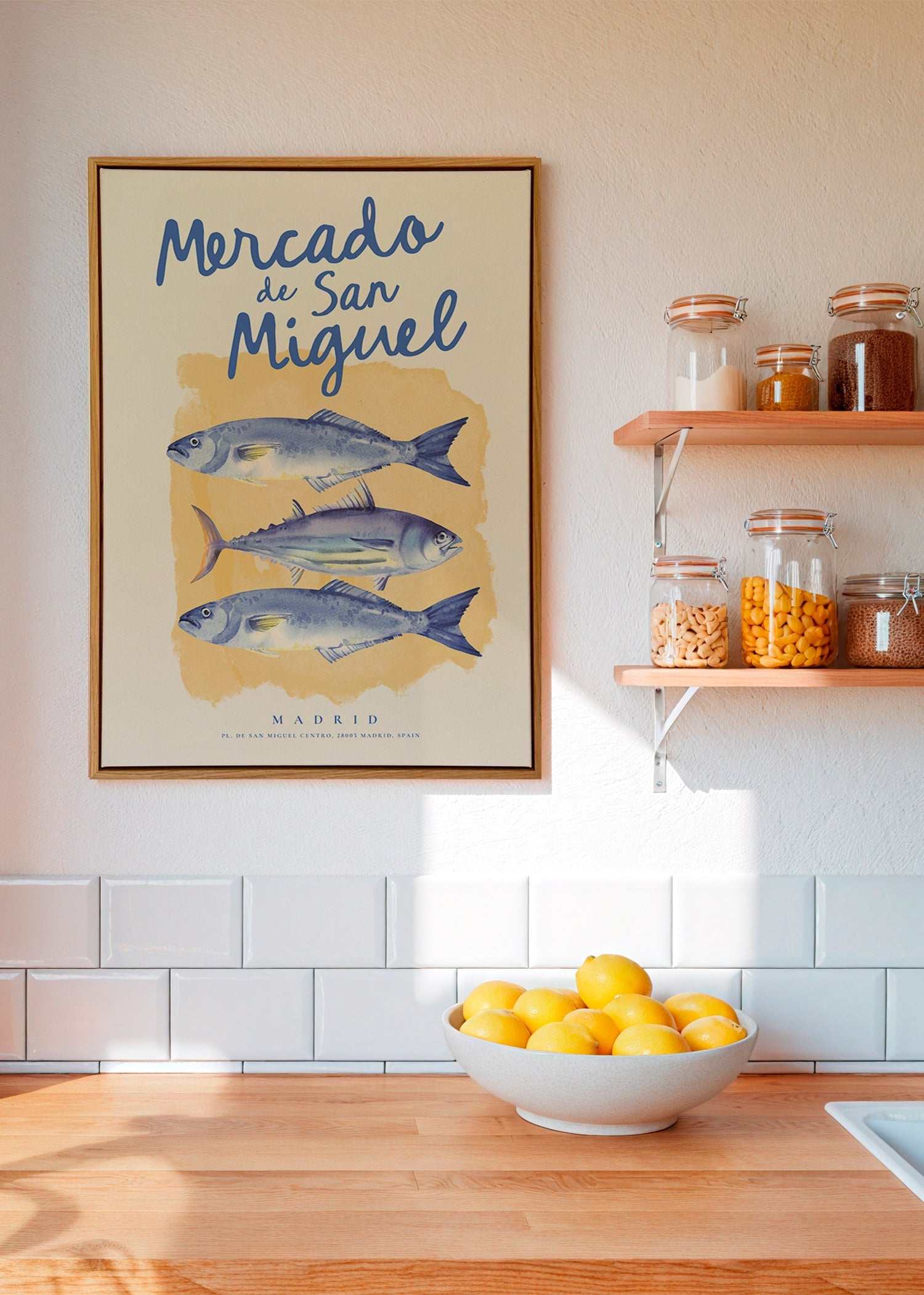 Küchenkunst Mercado de San Miguel mit blauen Fischen