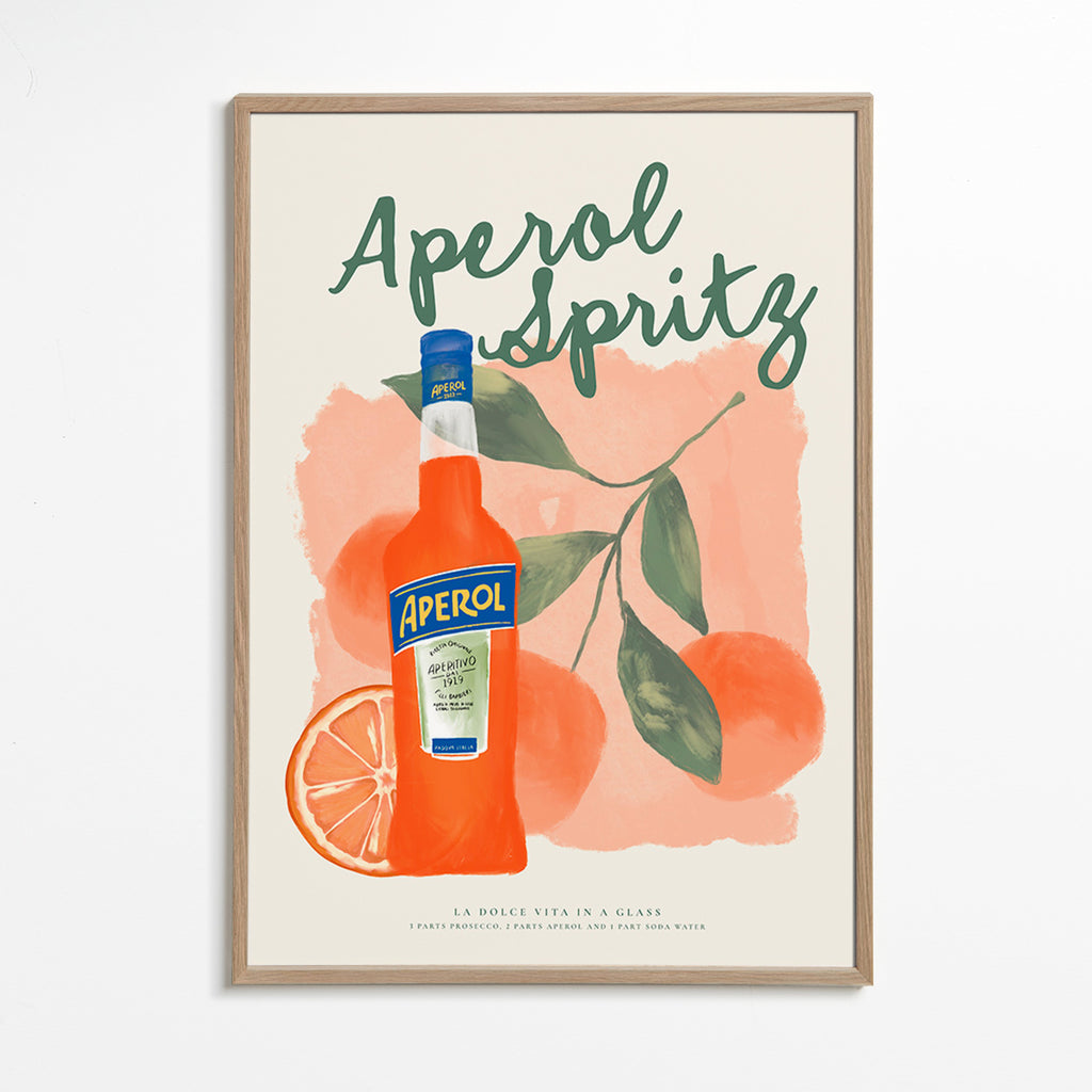 Art de cuisine Aperol Spritz bouteille et oranges