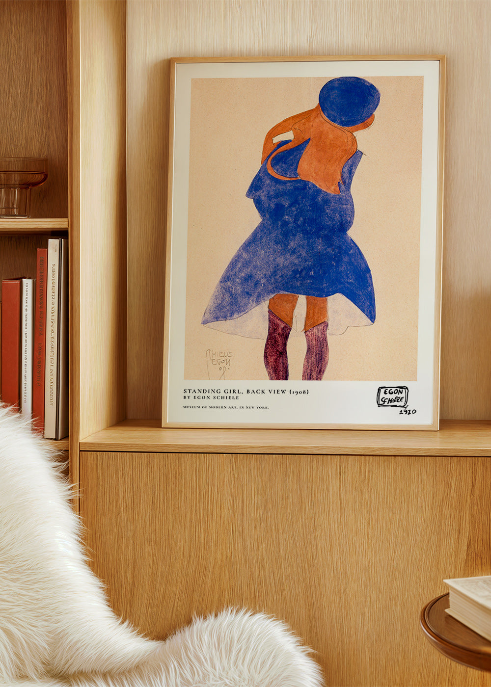 Illustration: femme de dos en bleu