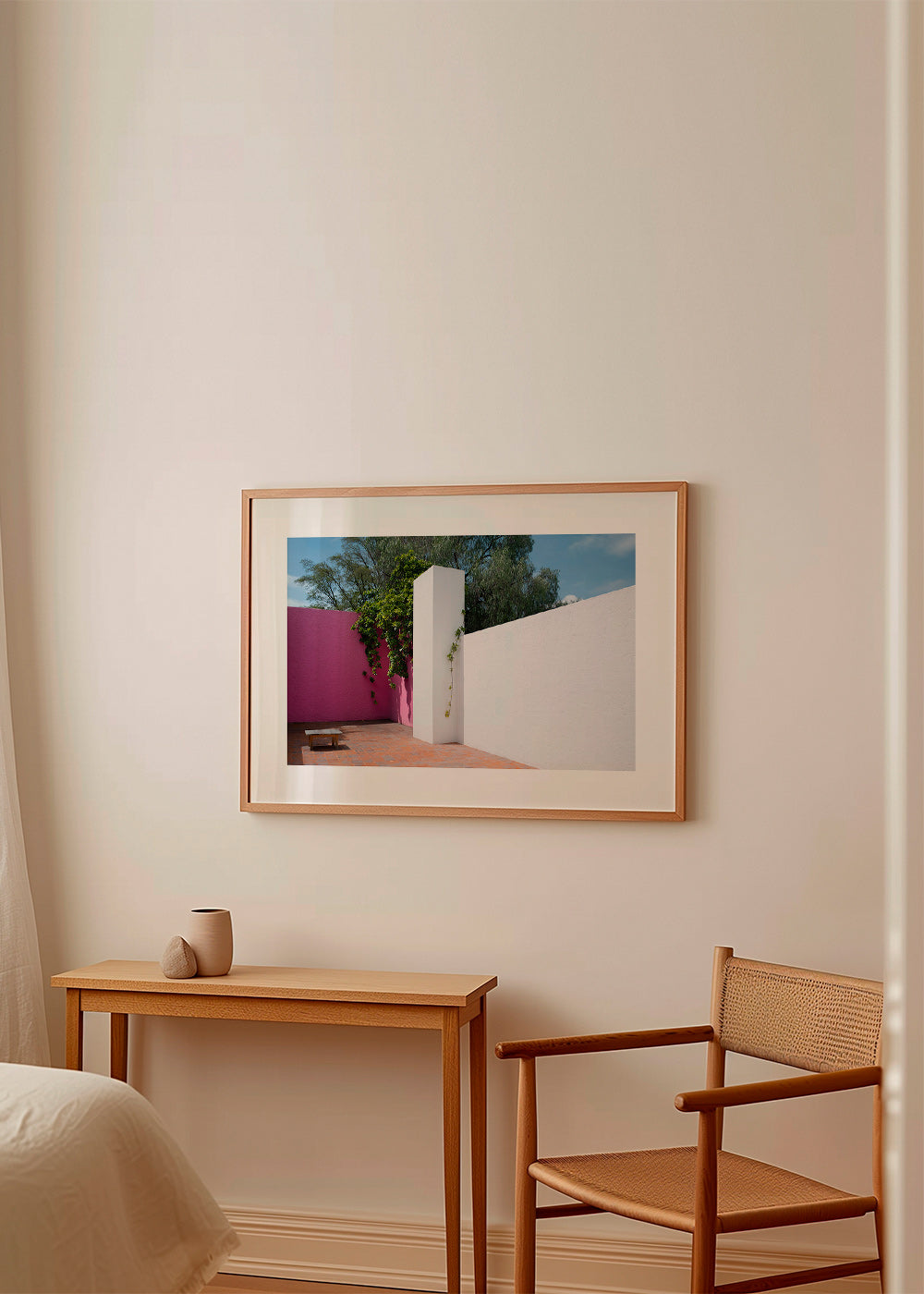 Minimalistisch design hof in roze en wit