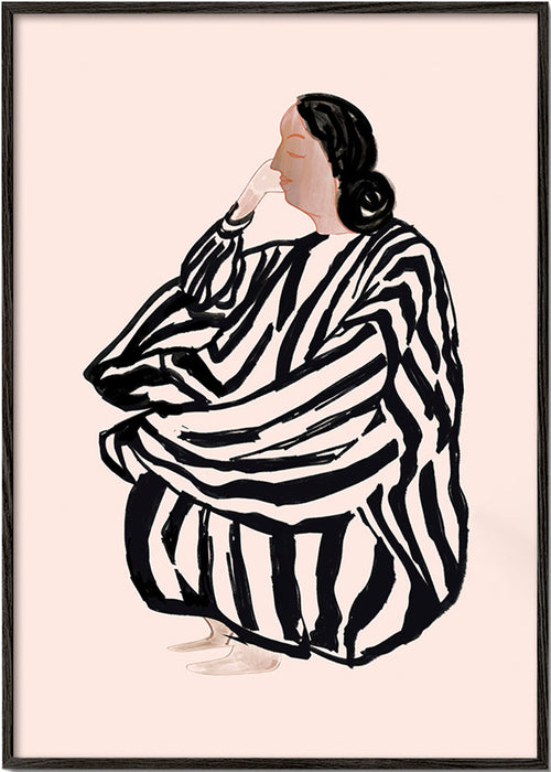 Illustratie van zittende vrouw met opvallende strepen – Black Frame