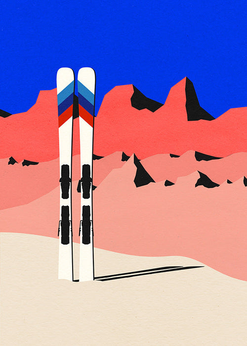 Sportkunst met ski's voor geometrisch berglandschap