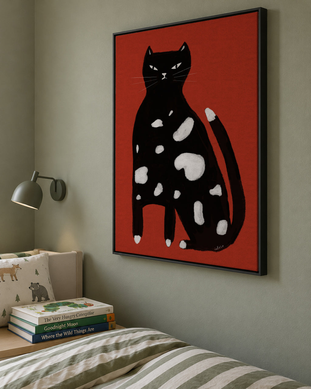 SPOTTED CAT - Framed canvas in an interior