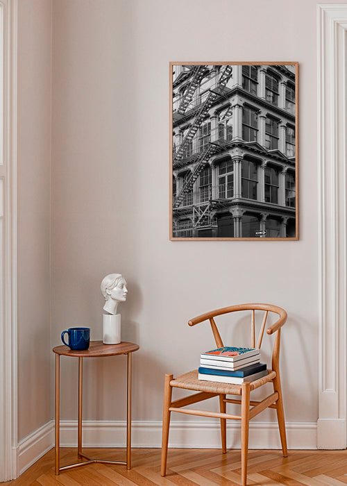 Fotografie van stedelijke hoek met brandtrap – Product1