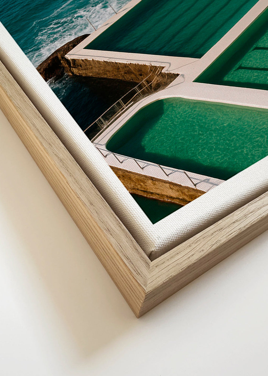 Landschap kunst met zwembaden aan zee – Canvas detail