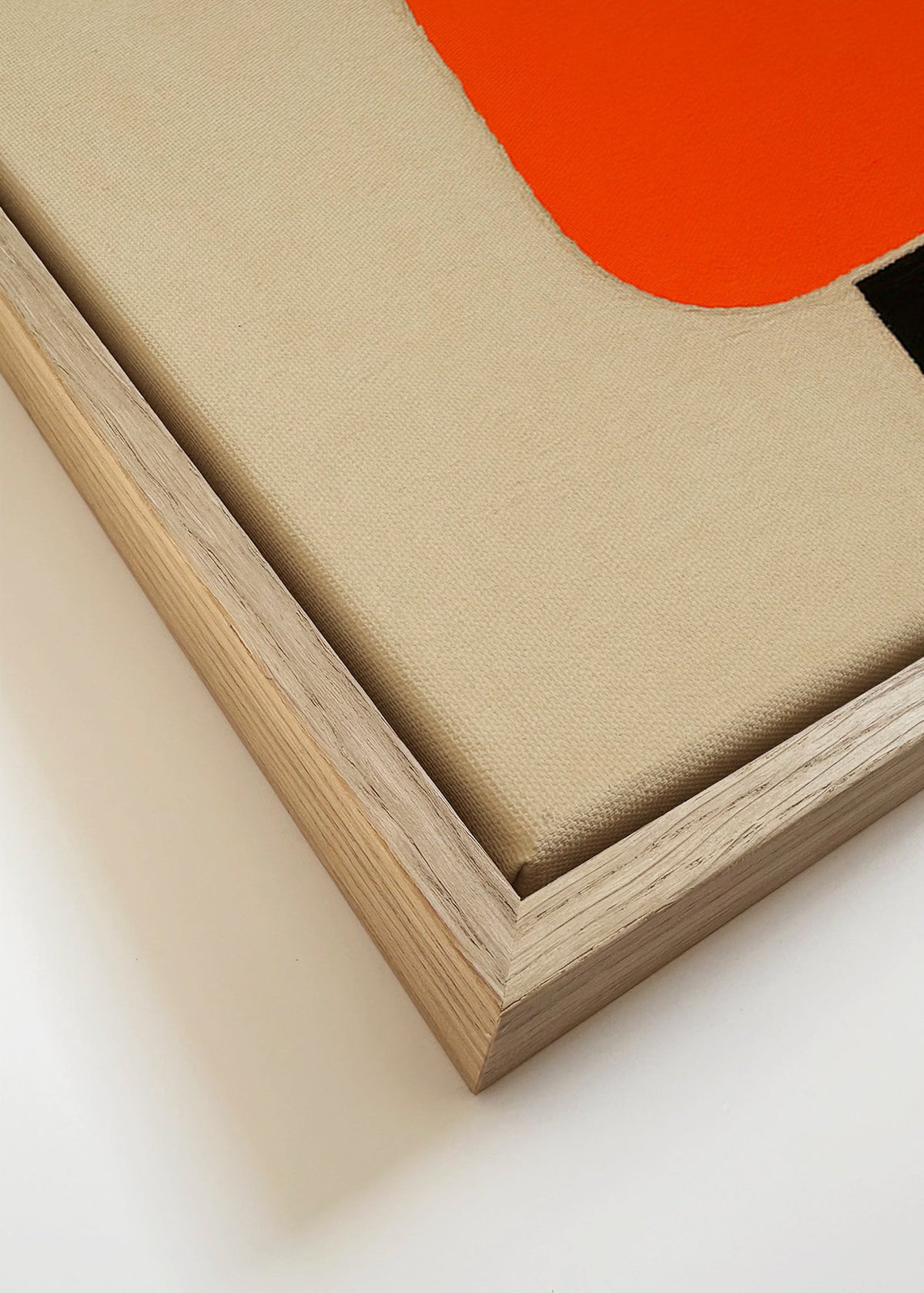 Geometrische poster met oranje blok en zwarte basis – Canvas detail