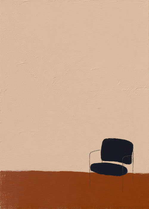 Minimalistisch kunstwerk stoel op oker vloer