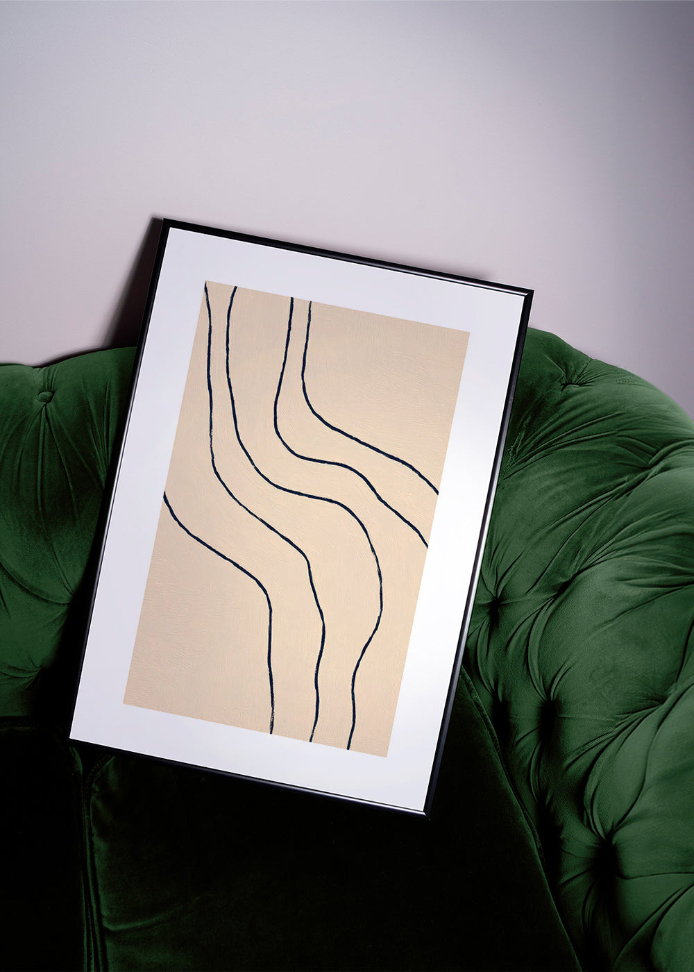 Minimalistisch kunstwerk met organische lijnen beige