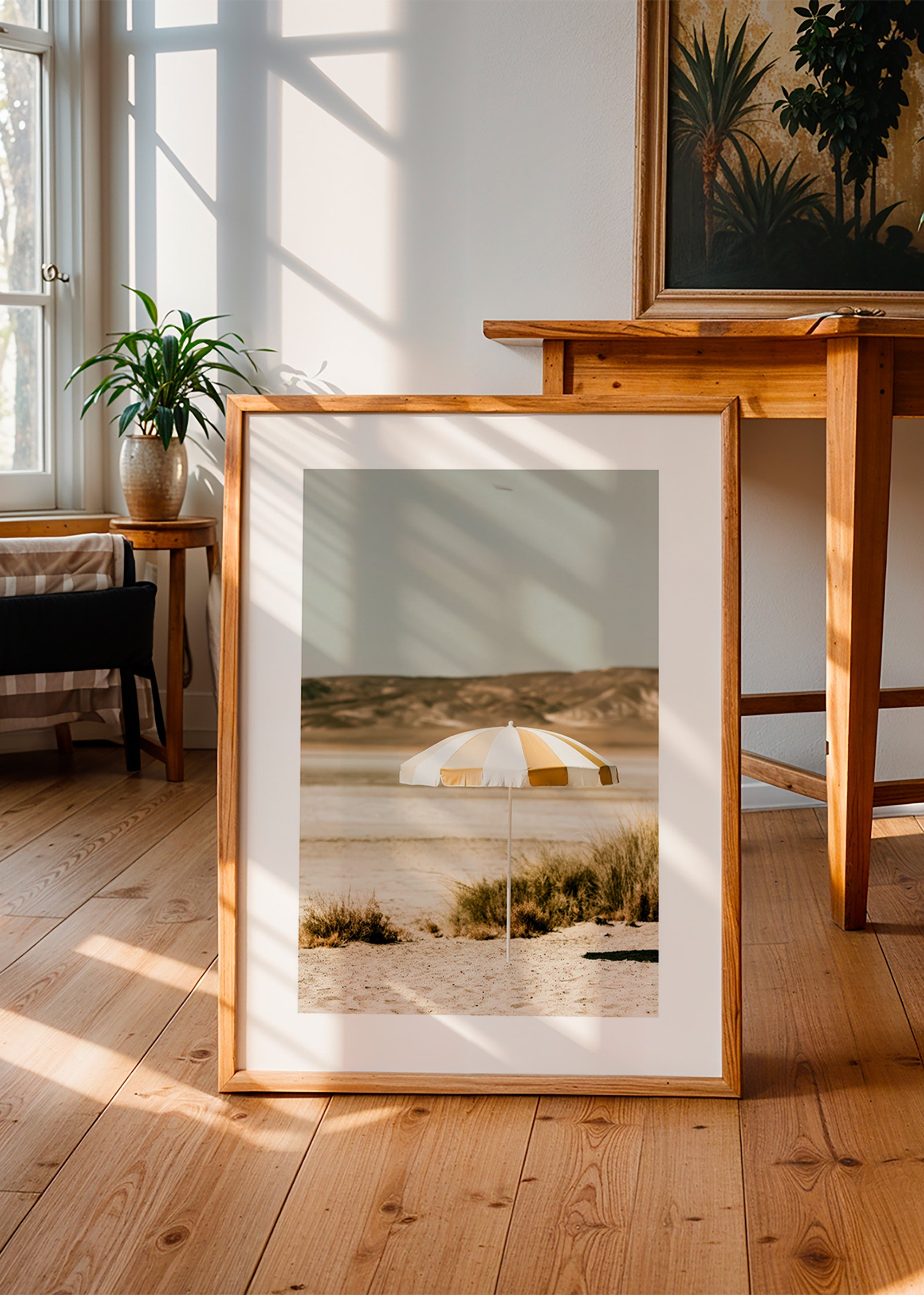 Landschap kunst met gestreepte strandparasol