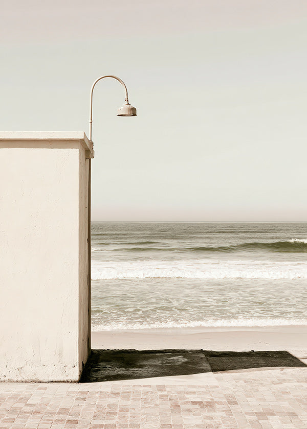 Landschapsschilderij strand met wandlamp