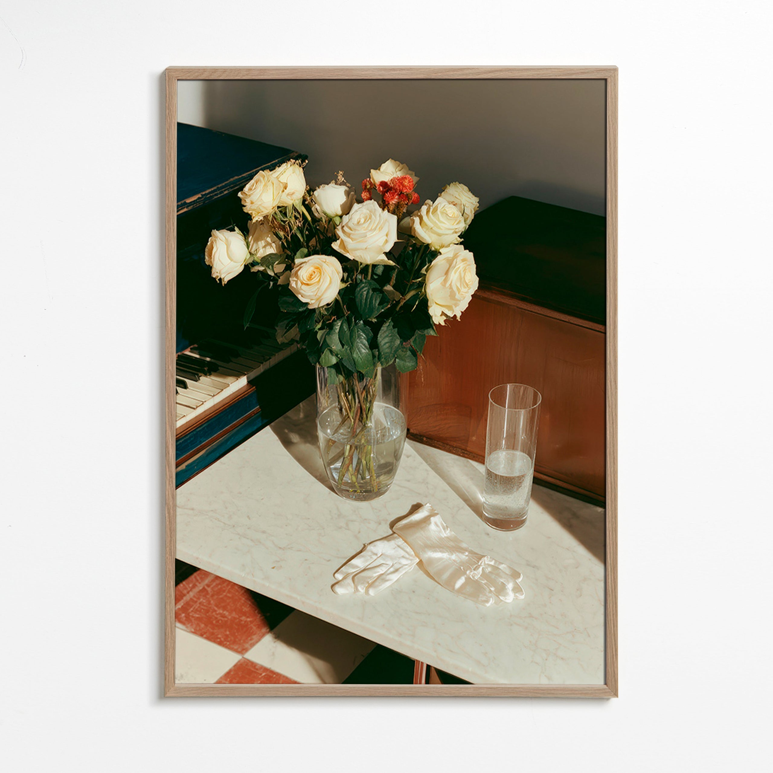 Botanische poster met witte rozen