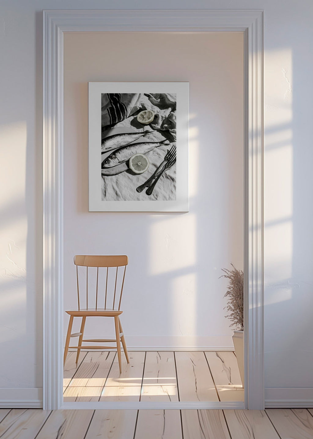 Keuken kunst: monochrome sardines en citroen stilleven