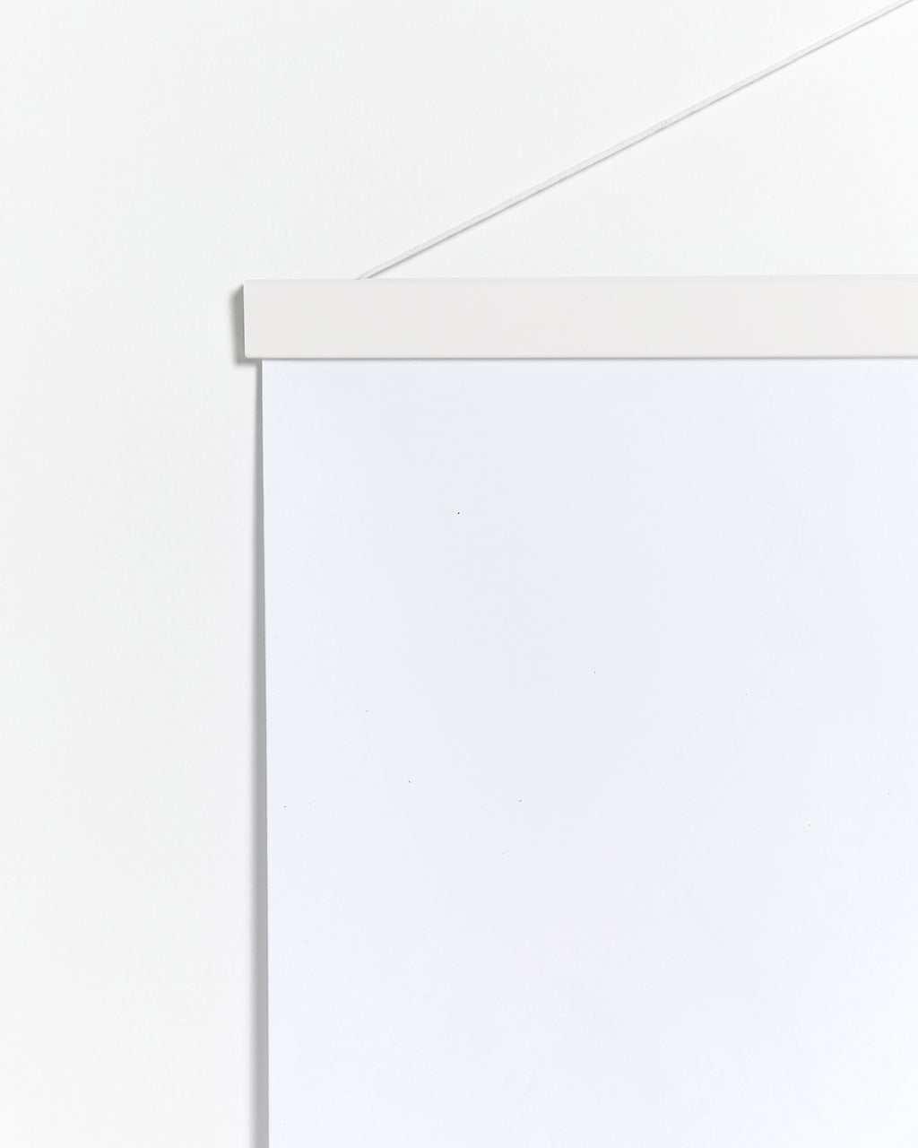 Porte affiche 40cm en bois et blanc
