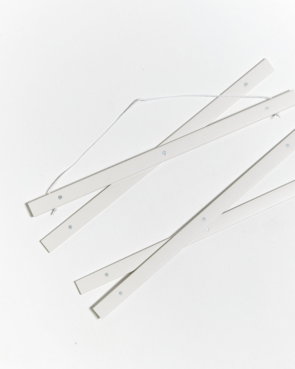 Porte affiche 40cm en bois et blanc